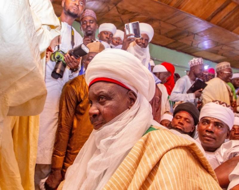 *  Alhaji Mohammed Baba Busu, North-Central Zonal Manager of the News Agency of Nigeria (NAN) being turbaned Jakada Labari Nupe