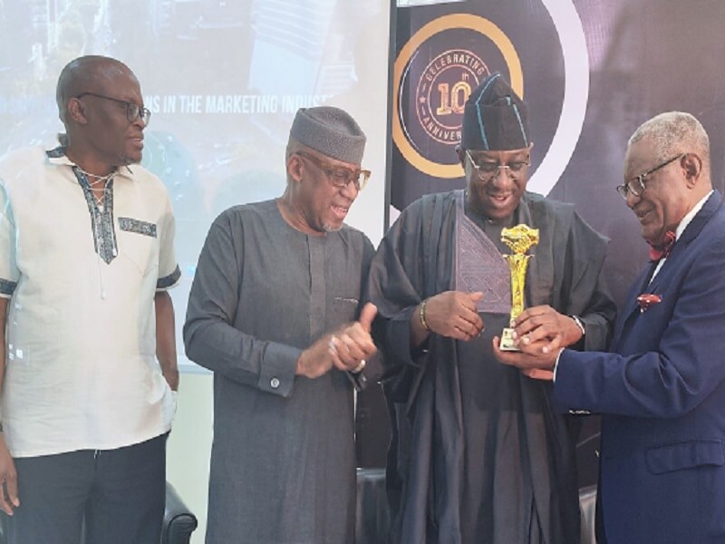 * L-R: Managing Director/Chief Operating Officer, ThisDay Newspapers, Eniola Bello; President, African Public Relations Association, Yomi Badejo-Okusanya; Executive Commissioner, Stakeholder Management, Nigerian Communications Commission (NCC), Adeleke Adewolu and Chairman, STB-McCann, Steve Omojafor, during the annual conference of the Brand Journalists Association of Nigeria (BJAN) where the NCC received “The Regulator of the Decade Award” in Lagos ,at the weekend.