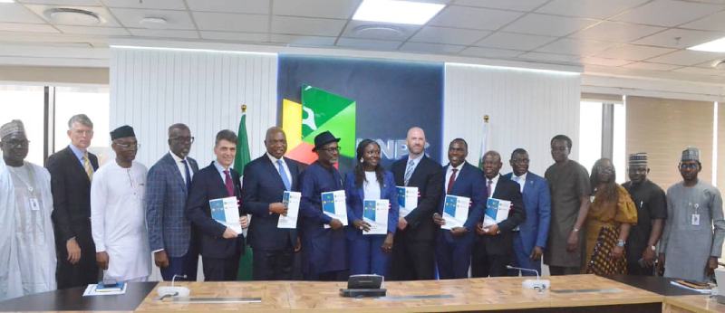 *  Heads of the NCDMB, NNPC Ltd and five international oil and gas companies after signing the Service Legal Agreement on reducing contracting cycle to 6 months