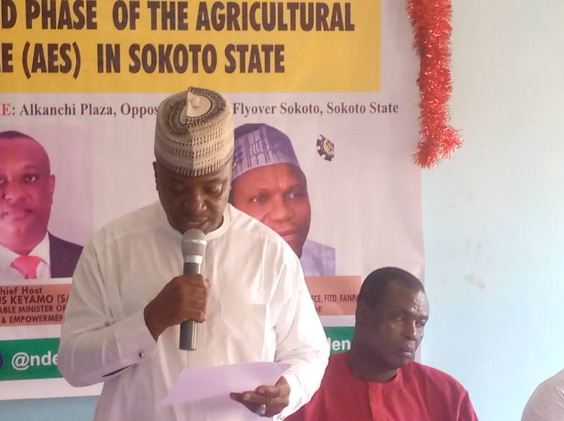 *  Malam Mustapha Aliyu Goniri, Sokoto State Coordinator of NDE reading the keynote address of the agency's DG, Mallam Abubakar Nuhu Fipko, on Thursday. Photo by: Ankeli Emmanuel, Sokoto. 