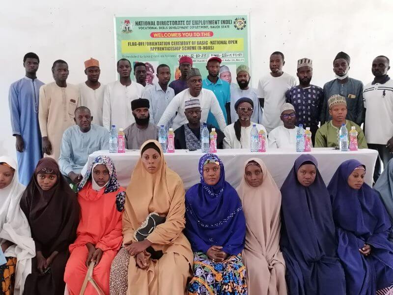 *  Group picture of NDE officials, trainers and beneficiaries at the opening ceremony of VSD in Bauchi State