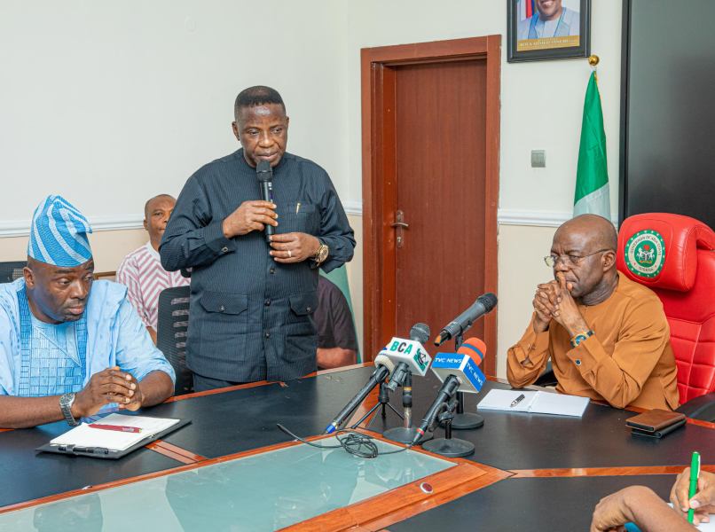 Governor Alex Otti (sitting right) listens as former Governor Ikedi Ohakim, introduces the FHA Managing Director, Hon. Oyetunde Ojo (sitting left).