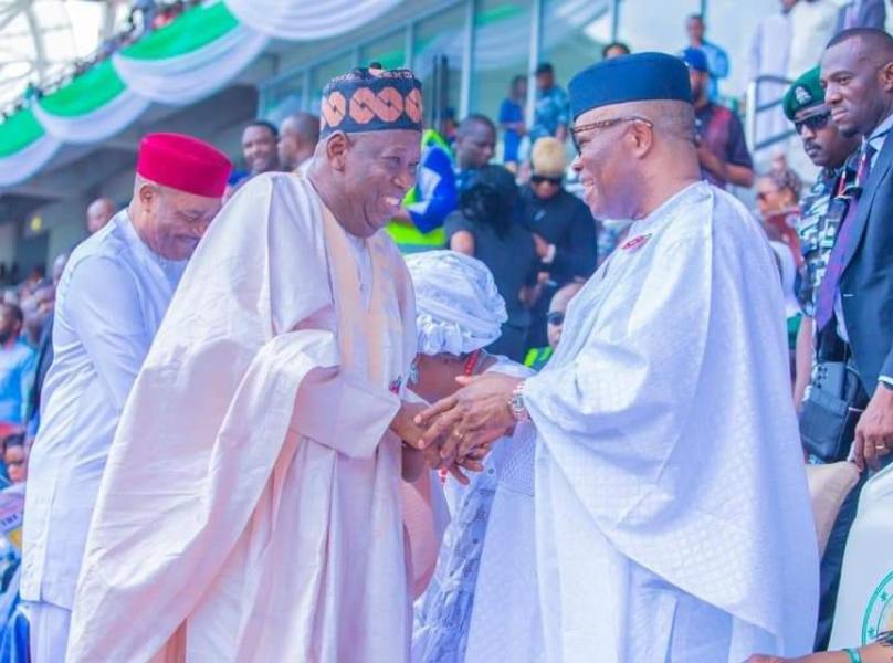 *  APC National Chairman, Dr Abdullahi Ganduje (left) eulogizing Senate President, Senator Godswill Akpabio (right) on his 61th Birthday in Uyo, Akwa Ibom State capital.