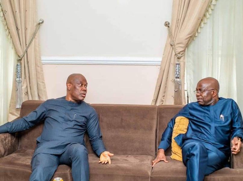 Late Herbert Wigwe, CEO of Access Bank (left), when he visited Abia State Governor, Dr. Alex Otti (right), recently.