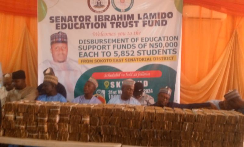 Dignitaries seated with the Senator Ibrahim Lamido Education Trust Fund money meant for disbursement to 5,852 beneficiaries from Sokoto East Senatorial District today. PHOTO BY ANKELI EMMANUEL,Sokoto