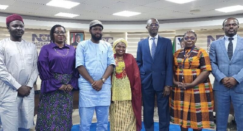*  L-R: Haruna Sani, Senior Special Assistant to Nasawara State Governor on Information and Communication Technology; Dr Beluchi Nairobi, Head, Knowledge Management, Nigerian Communications Commission (NCC); Sani Jibrin, President, Nasawara State Students Association; Saadatu Yahaya, Executive Secretary, Nasawara State Scholarship Board (NSSB); Dr Austin Nwaulune, Director, Digital Economy, NCC; Freda Bruce-Bennett, Head, Digital Services and Skills, NCC; Edoyemi Ogoh, Head, Quality of Service and Interconnect, NCC, during a courtesy visit of the NSSB to the Commission last Wednesday, in Abuja.