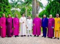 *  Abia State Governor, Chief Alex Otti (middle) flanked on his left by Most Rev Nwaobia, in a group photograph with the Anglican Bishops.