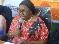 *  Barrister Ebere Ifendu, President of Women In Politics (WIP) addressing newsmen at the Sokoto NUJ Press Center on Thursday morning. 